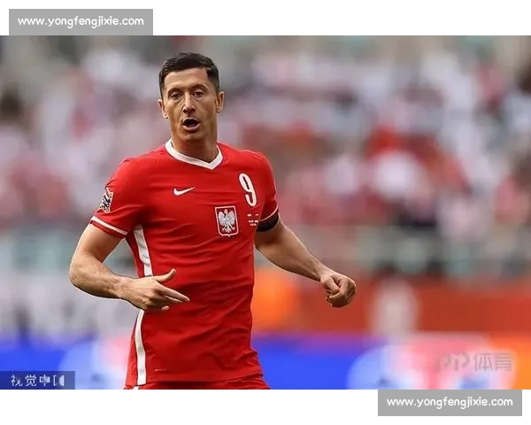 格罗西茨基：未竟的国脚梦与莱万的兄弟情仇